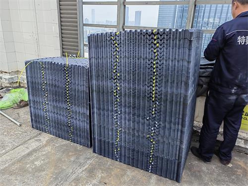 為何冷卻塔里的噴淋水需要更換？,冷卻塔為何做成雙曲線
