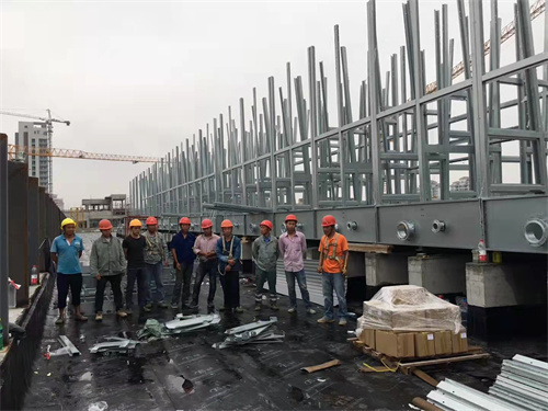 玻璃鋼冷卻塔在使用中應(yīng)該考慮風(fēng)機(jī)哪些問題,玻璃鋼冷卻塔使用壽命